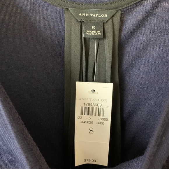 Ann Taylor NWT Navy Blue Long Sleeve Zipper Back Top size S - Picture 4 of 5